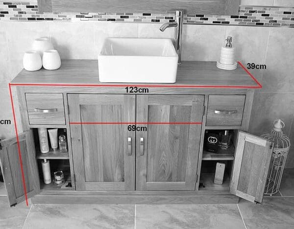 Measurements of Large Oak Vanity Unit with 4 Doors & 2 Drawers