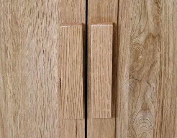 Wooden Handles for Bathroom Vanity Unit