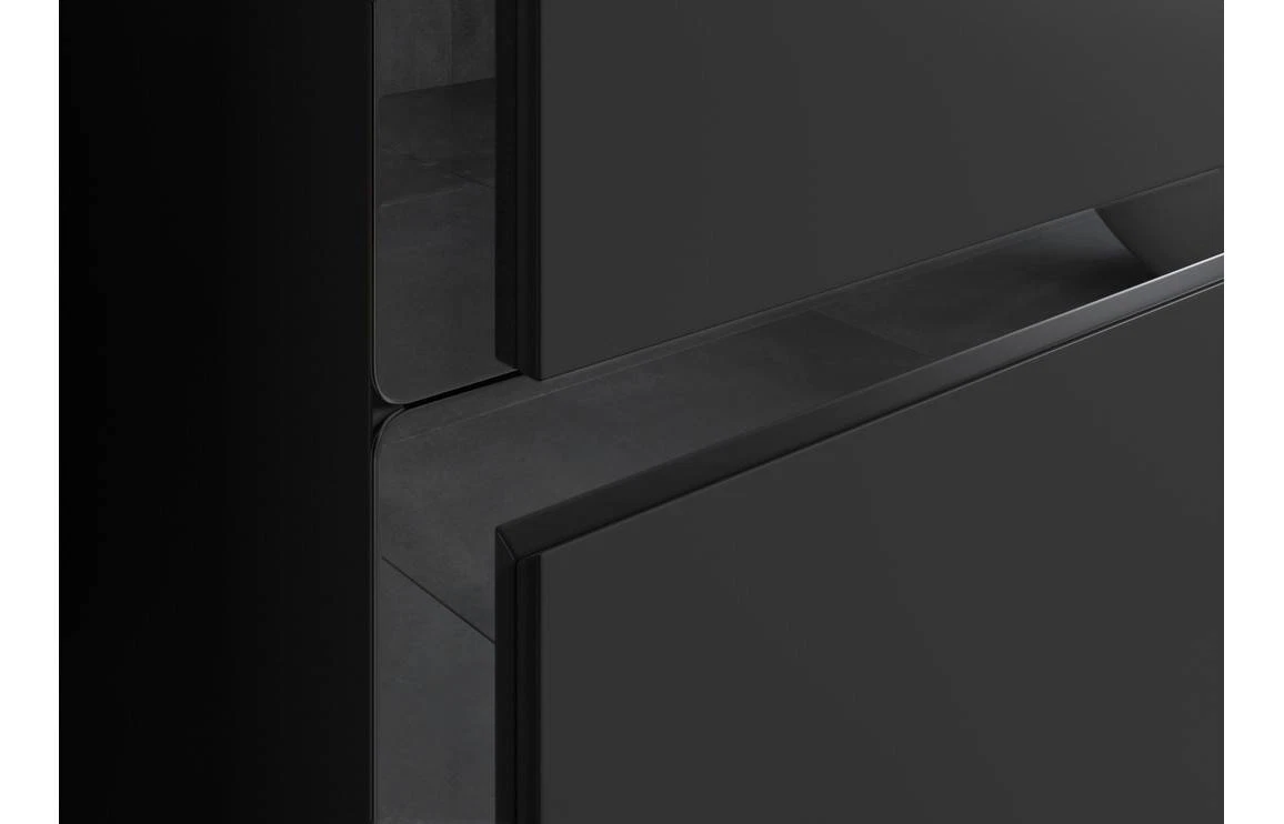 Contrast-Black_2_CAM