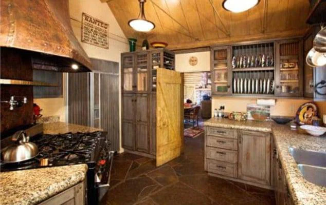 Howard Hughes Kitchen