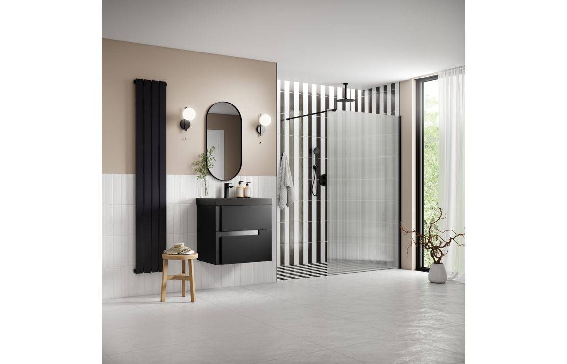 REFX-ICONIX-FLUTED-BLK-WETROOM-SUPPORT_RM