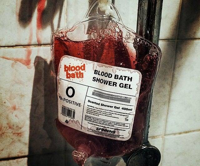 Fake Blood Shower Gel to Prepare for Halloween Blood Bubble Bath Packet