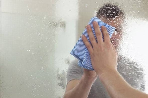 Cleaning Mirror