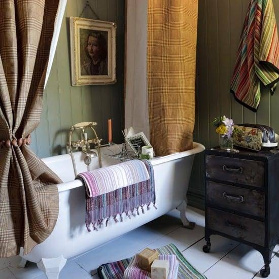 Country Cottage - Plaid Country Cottage - Plaid