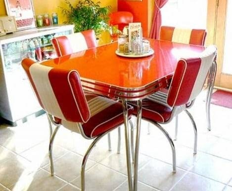 Retro - Table and Chairs