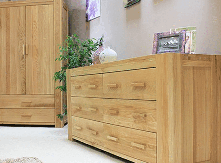 Solid oak bedroom furniture chest of drawers Solid oak bedroom furniture chest of drawers