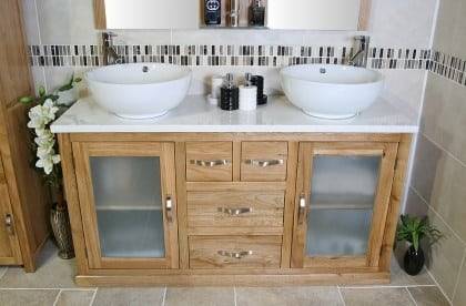 Spa Bathroom - White Marble Top and Ceramic Basin Unit Spa Bathroom - White Marble Top and Ceramic Basin Unit
