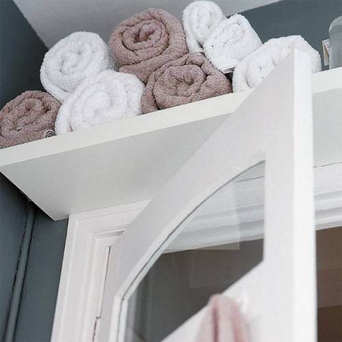 small bathroom shelf