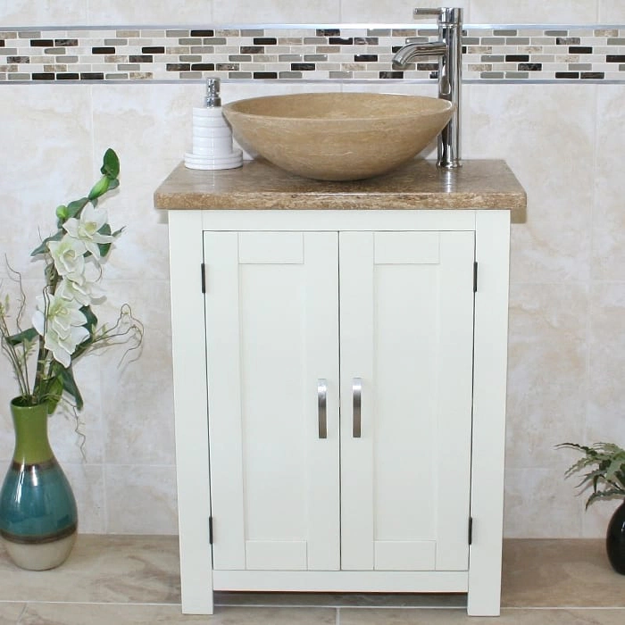 310-trav-on-trav-700-x-700