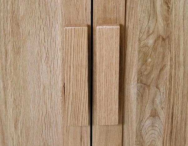Wooden Handles for Bathroom Vanity Unit