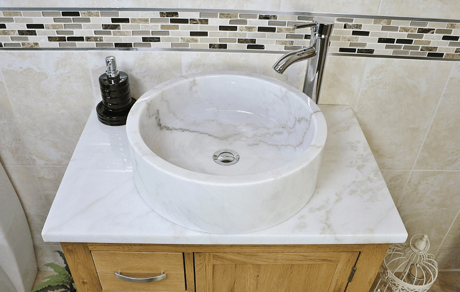 White Marble Top & White Marble Basin White Marble Top & White Marble Basin